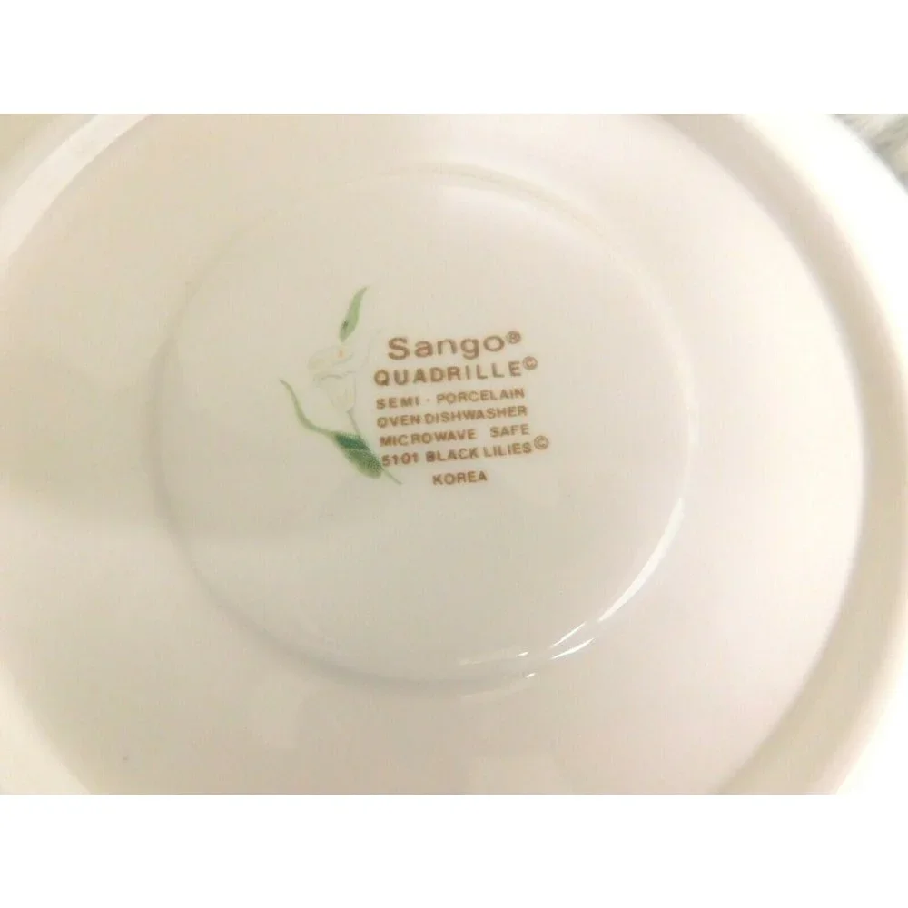 Sango Quadrille Black Lilies‎ Saucer Black Background